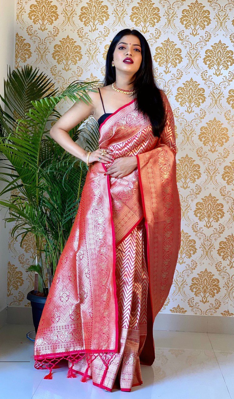 Banarasi Woven Saree Paithani