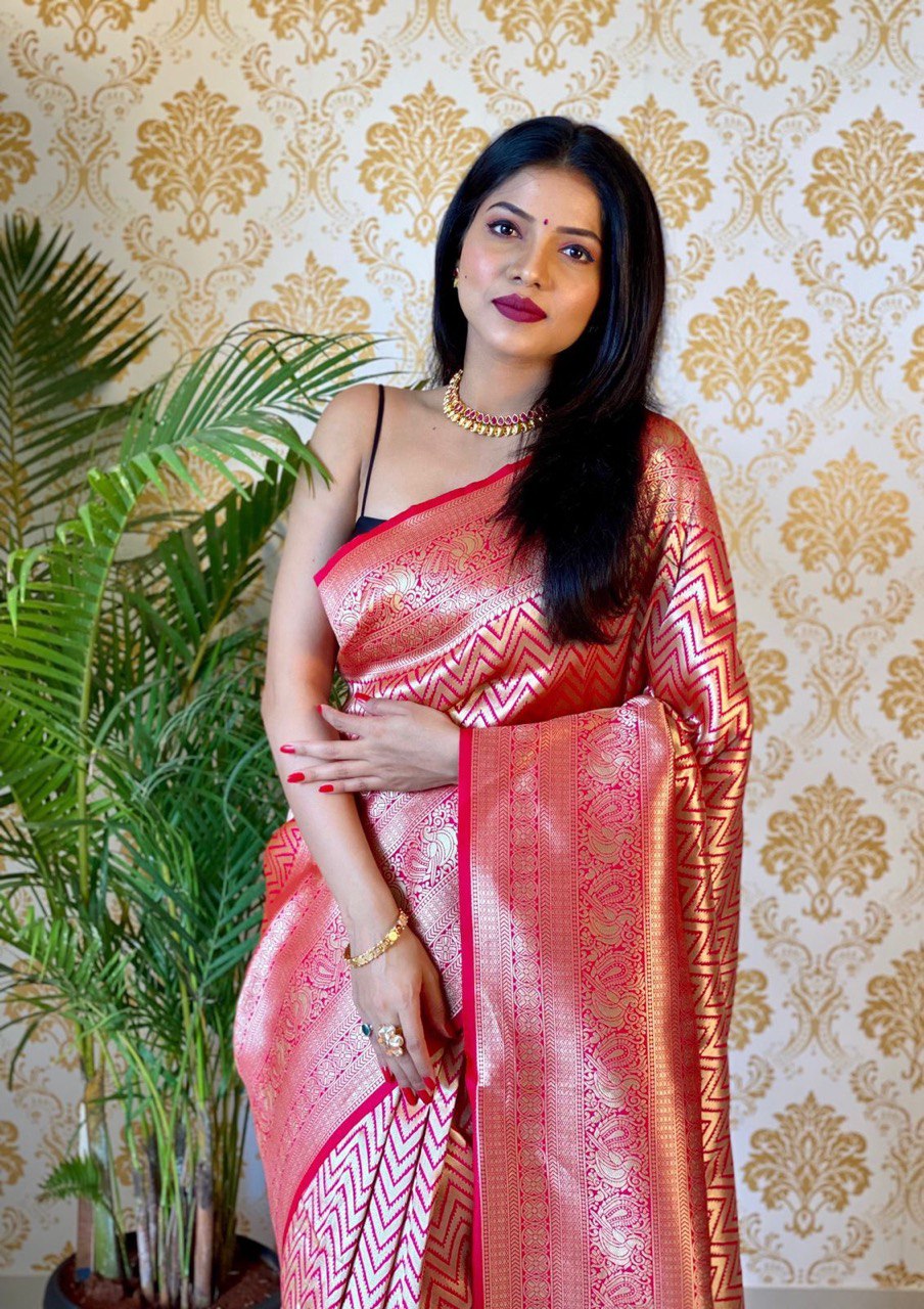 Banarasi Woven Saree Paithani