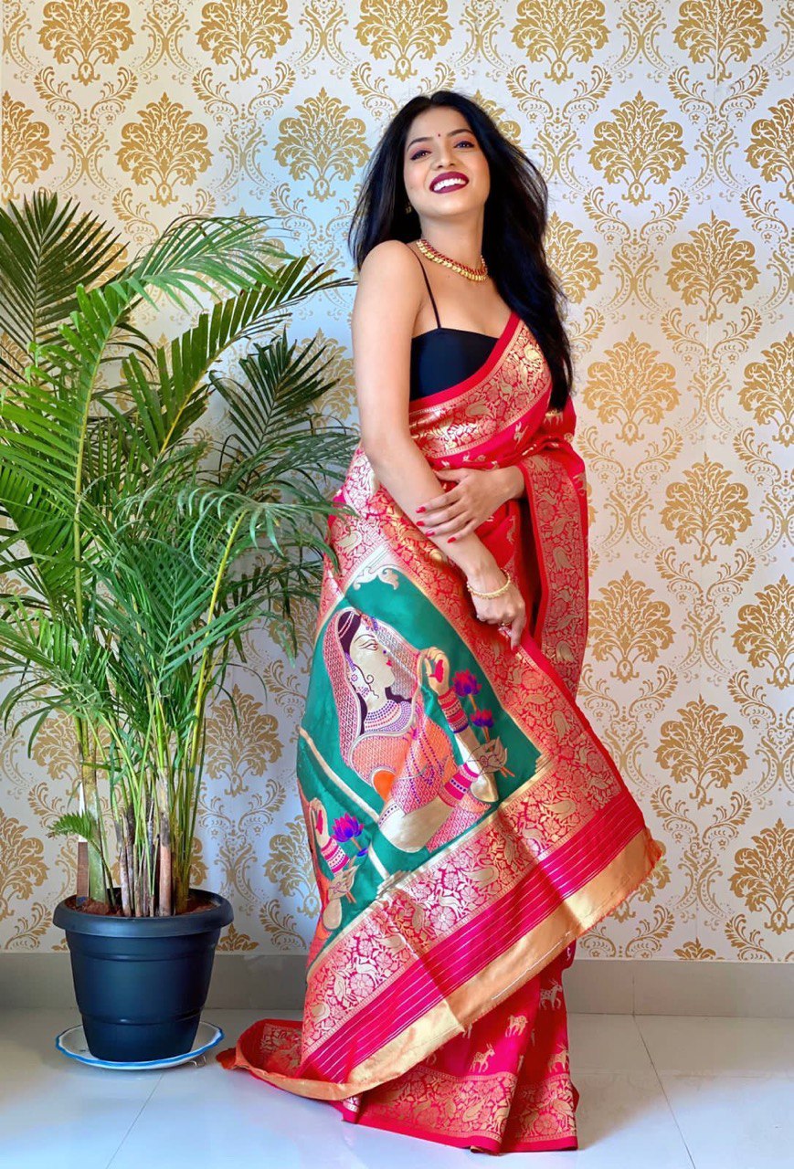 Women Banarasi Woven Saree Paithani