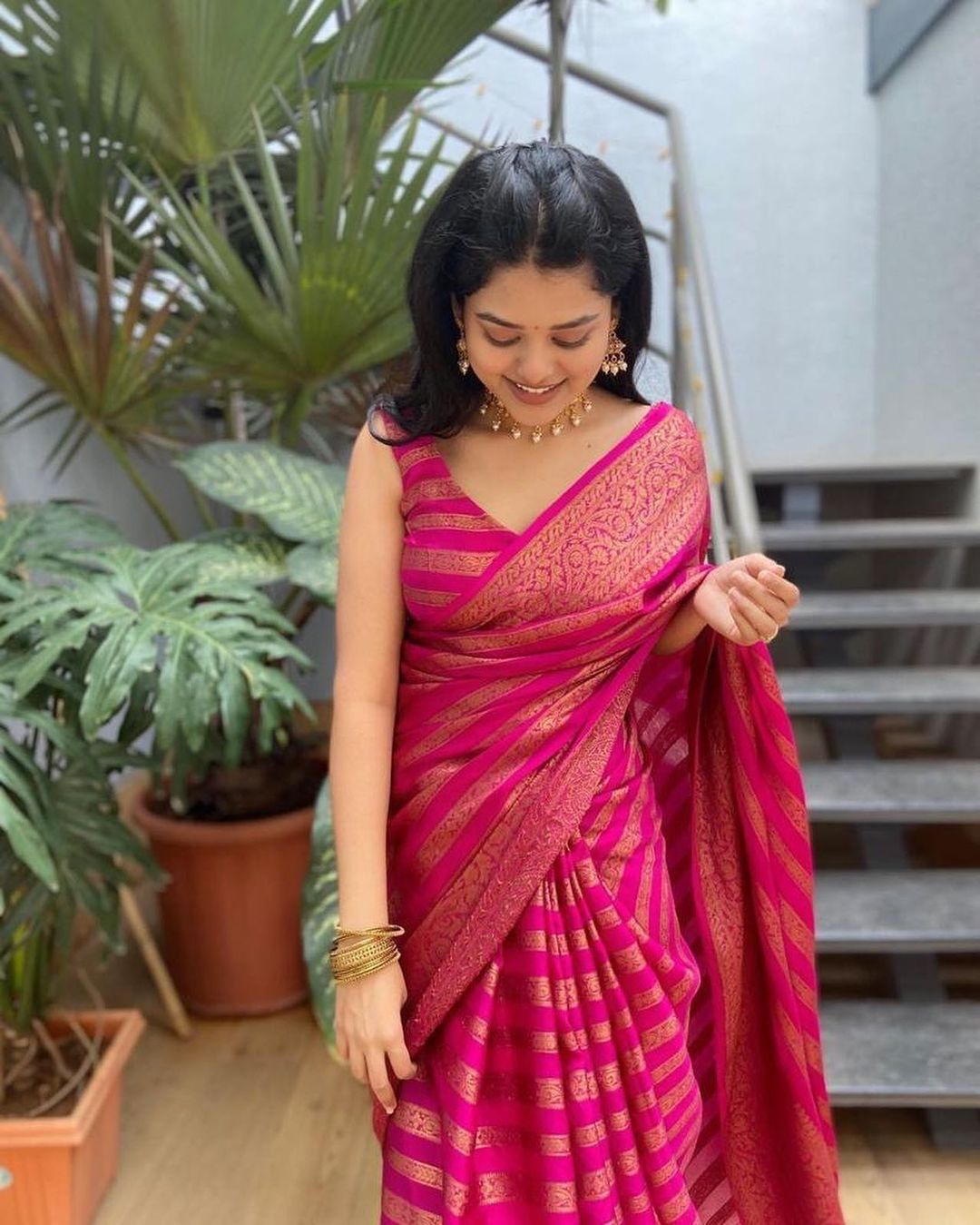 Dark Pink Magenta Lichi Silk Woven Saree